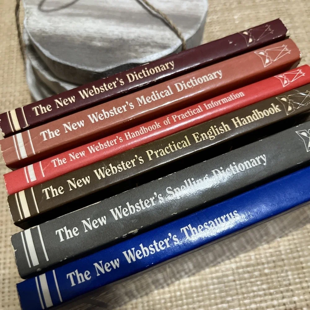 The New Lexicon-Webster's Desk Reference Library 6 Volumes‎
